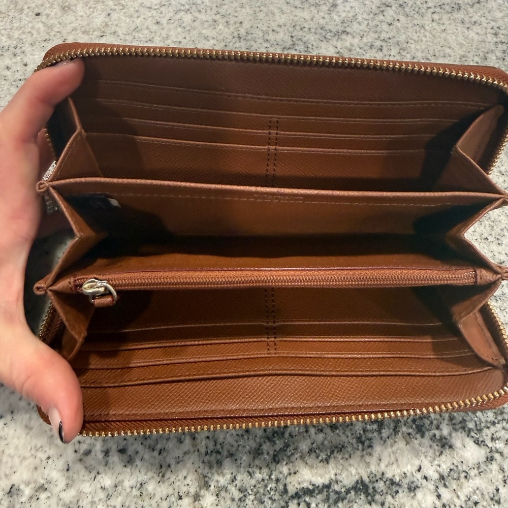 Coach Tan Signature Pattern Wallet - Picture 10 of 16